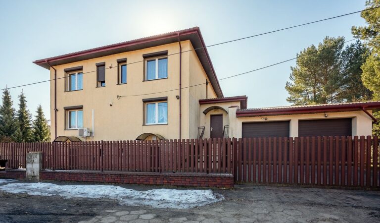 DOM Bliźniak z cegły na skraju Łodzi w cichej i spokojnej okolicy !!! - zdjęcie 1