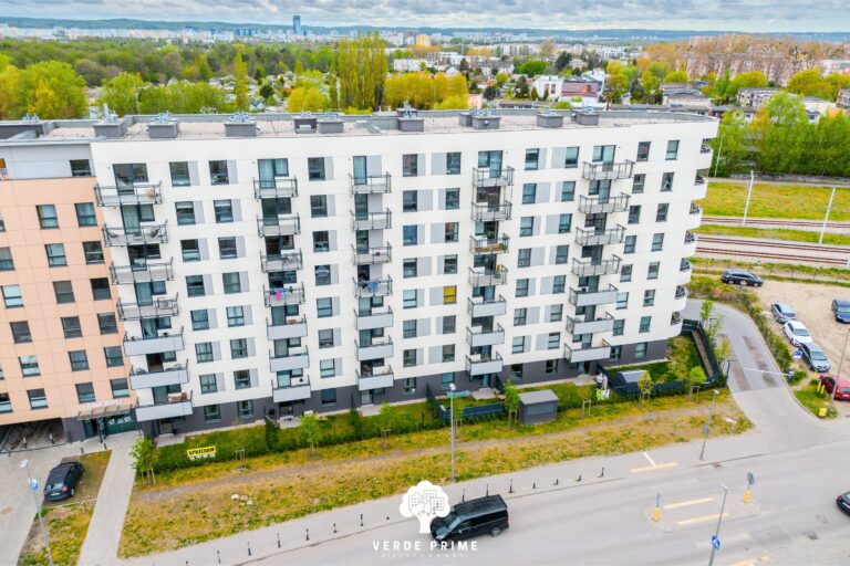 Apartament z Ogródkiem, spacerem nad morzem – 62m² funkcjonalnej przestrzeni - zdjęcie 12